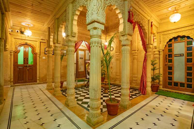 Rang Niwas Hotel