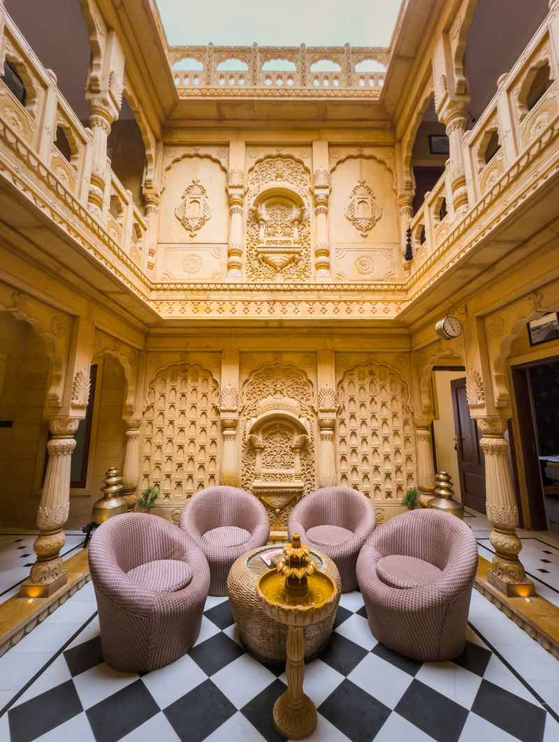Rang Niwas Hotel