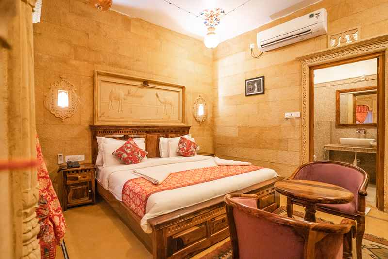 Rang Niwas Hotel